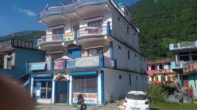 Hotel Radhika
