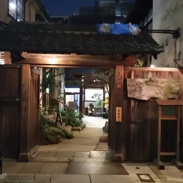 Academy Café & Gallery ( Dog ok )