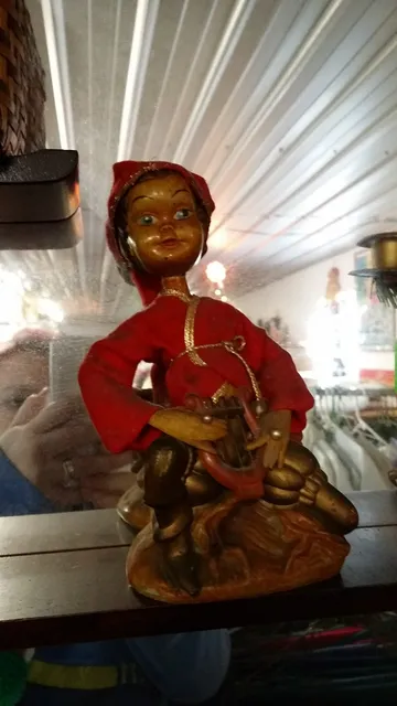 Nuttin Fancy Antiques