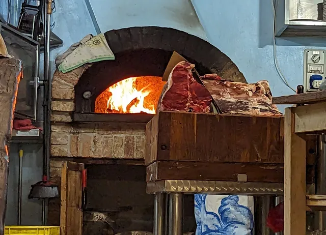 OSTERIA ACQUACHETA dal giovedì al lunedì pranzo e cena necessaria la prenotazione L'OSTESSA E L'OSTE AUGURANO BUONA VITA