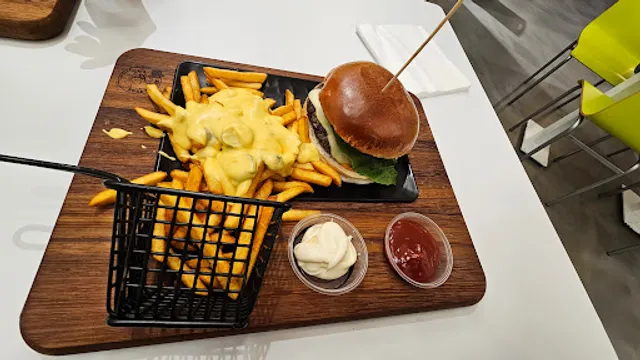 Hühnerwald / chefburger