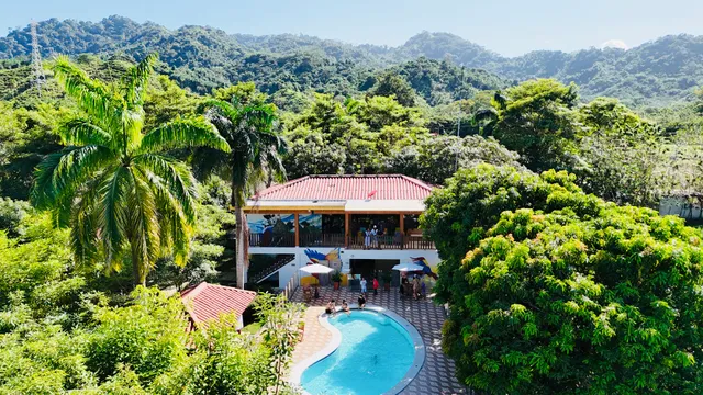 Senderos del Mar-Tayrona Via