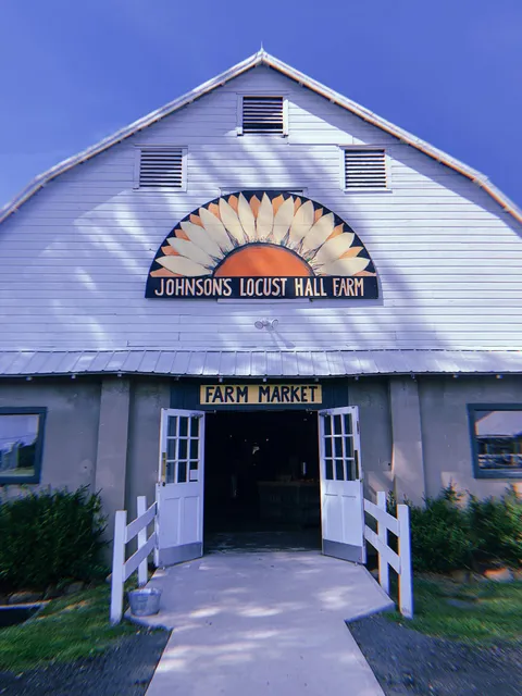 Tomasello Winery Tasting Room at Johnson's Locust Hall Farm