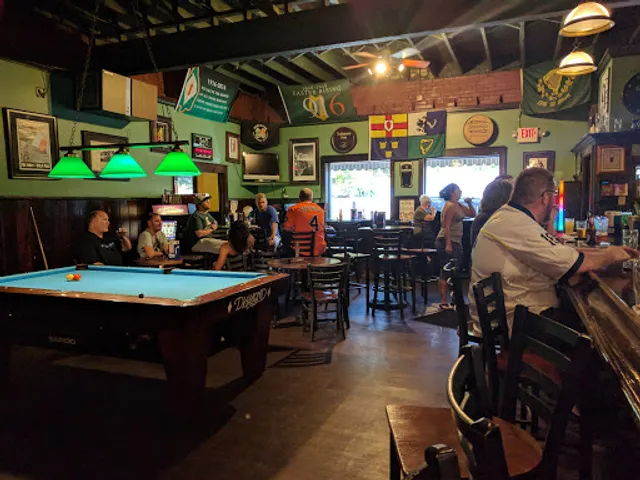 Quinn And Tuites Irish Pub