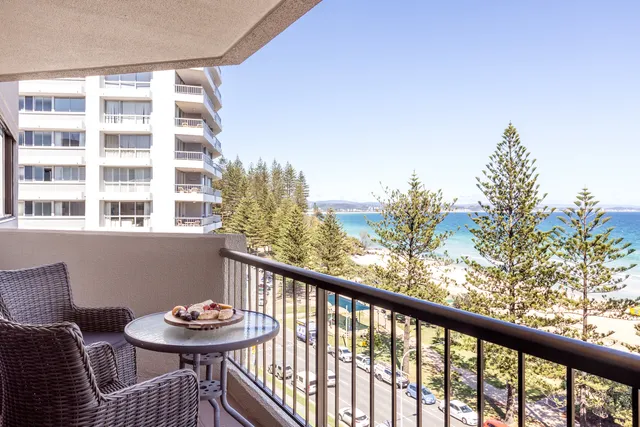 Columbia Beachfront Apartments on Rainbow Bay
