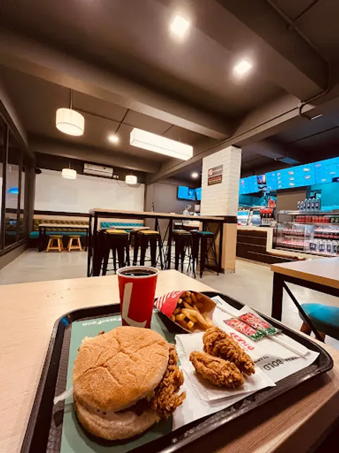 Leon's Burgers & Wings Electronic City