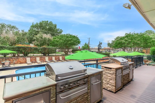 The Arts Apartments at Park Place