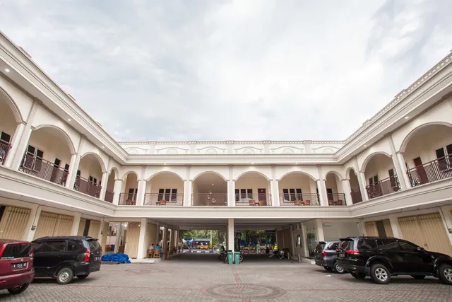 RedDoorz Syariah near Alun Alun Bangil