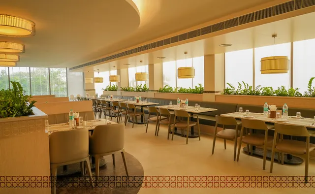 Zaitoon Restaurant, ECR