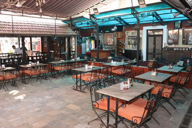 Black Pepper Cafe & Pub