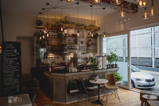 easylivin' Coffee, Brunch & Lunch