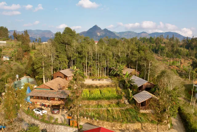 ANNE HOUSE BAC HA