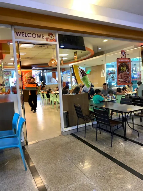 A&W Blok M Square UG