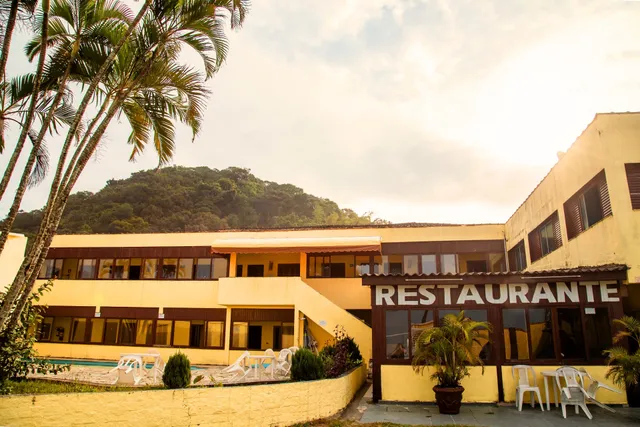Pousada e Restaurante H Guarujá