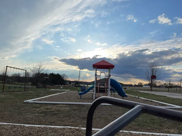 Hoyt Community Center