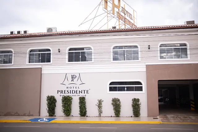 HOTEL PRESIDENTE