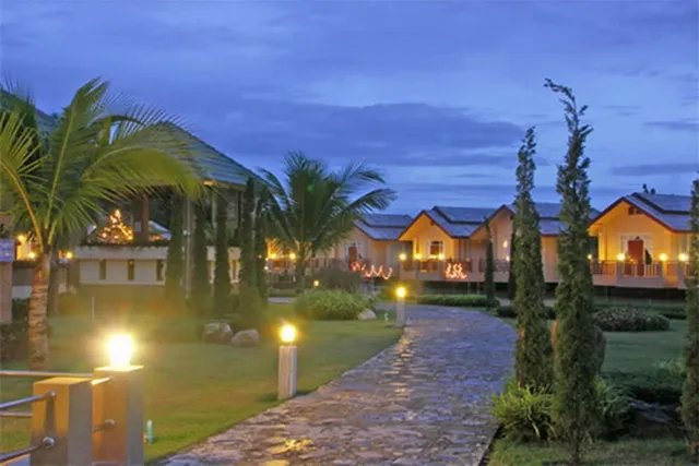 Maerim Whale Park Resort