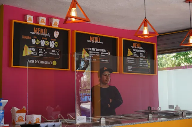 Santos Chilaquiles Restaurante Tortas diferentes Salsas UAQ