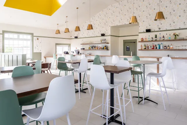 Arbour Restaurant & Lounge