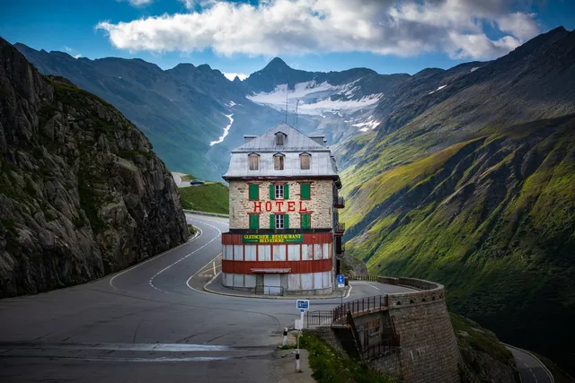 Eisgrotte Belvédère am Rhonegletscher
