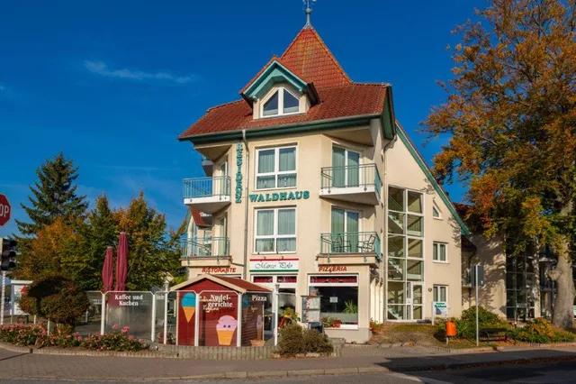 Residenz Waldhaus GmbH