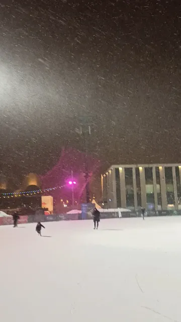 Katok U Dvortsa Pionerov