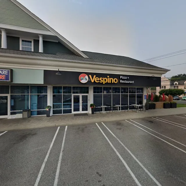 Tunxis Hill Shopping Center