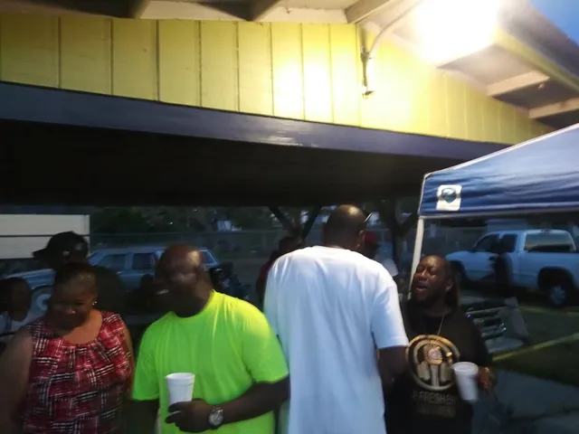 Highway Park Liquors Inc