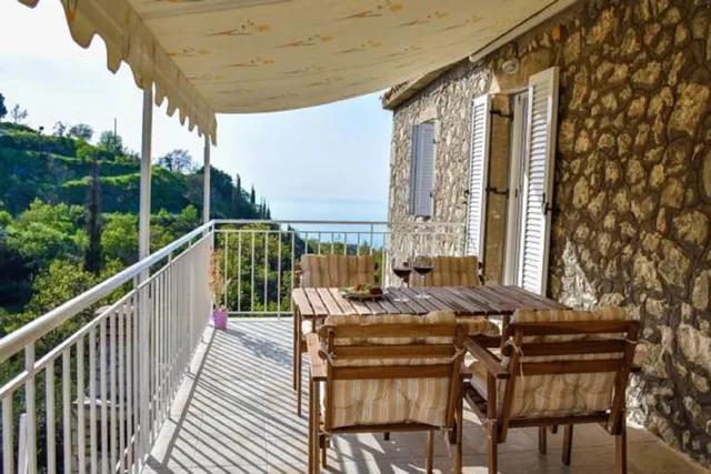 lefkas cottage house