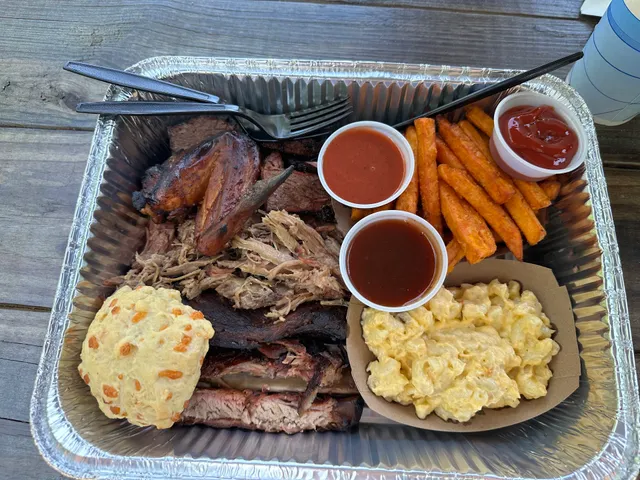 CJ's BBQ: Burgers and Tenders