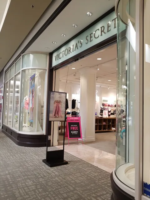 Victoria's Secret & PINK