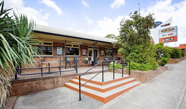 Nightcap at Hume Hotel