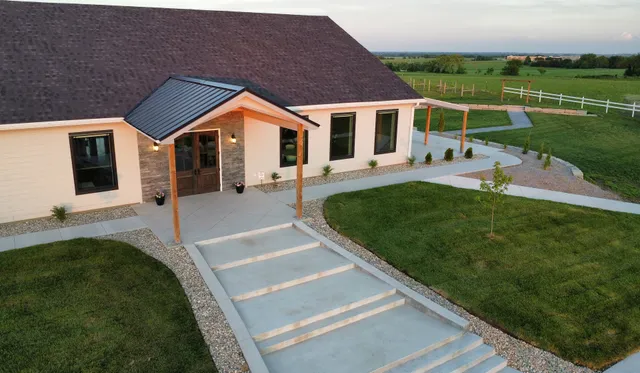 Divine Vineyard & Venue