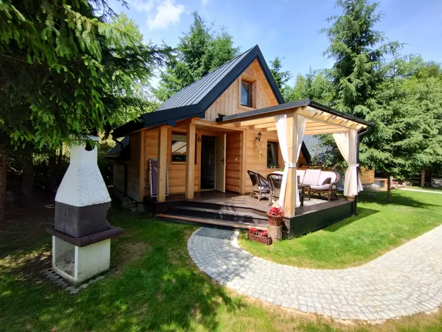 Domki całoroczne, Anna i Adam Krzystoń, Mizerna 31