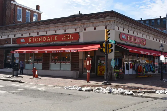 Richdale Convenience Store