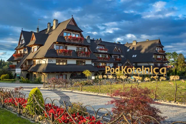 Pensjonat Pod Kotelnicą - Hotel, apartamenty, SPA