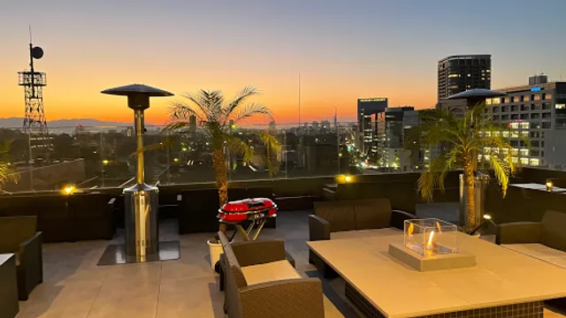 BEARD AMERICAN ROOFTOP Terasu Tenjin