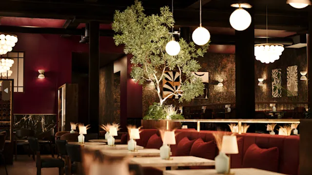 Aura Brasserie & Bar