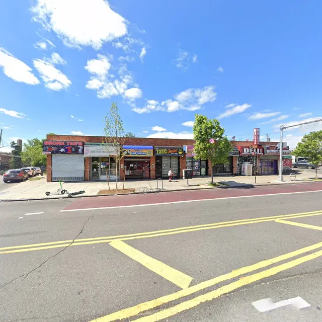 Toxic juice bar and lounge