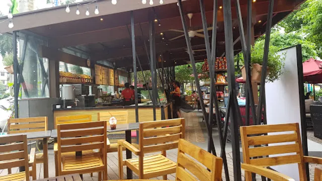 Highlands Coffee Pullman