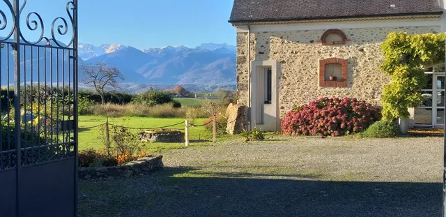 Gîtes, Chambre d'hôtes, Espace bien-être Les 3 collines