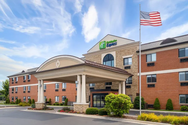 Holiday Inn Express Sheboygan-Kohler (I-43) by IHG