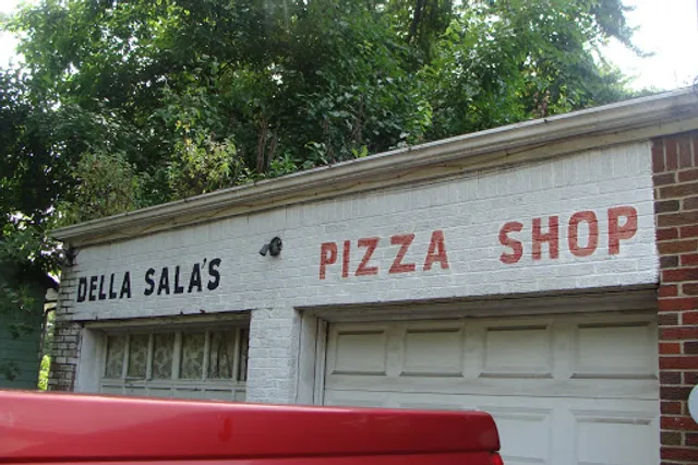Della Sala's Pizza