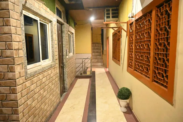 Hotel Vills - Stay in Luxury Guest House