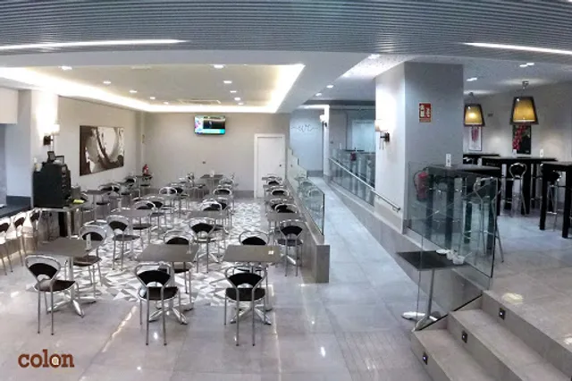 Cafetería Churrería Colón
