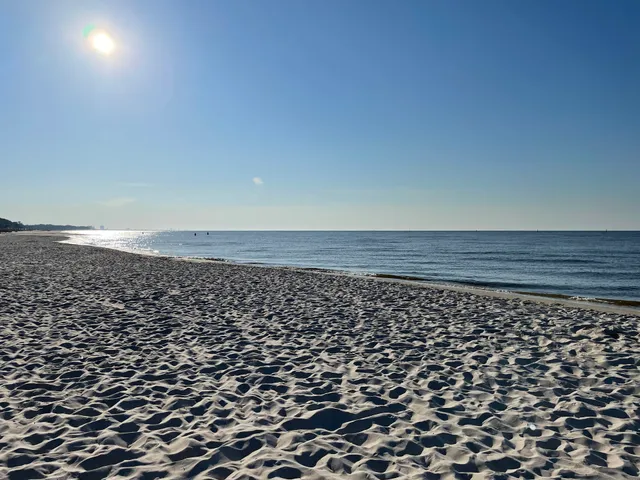 1542 E Beach Blvd Parking