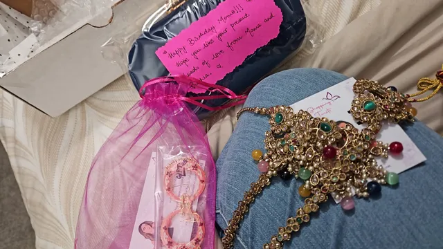 Shopping Tweets Jewellery