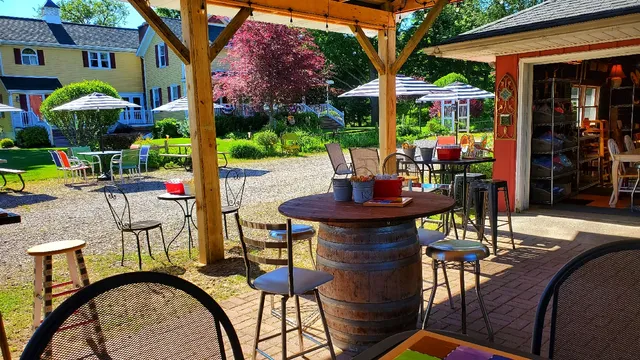 Express Yourself Art Barn