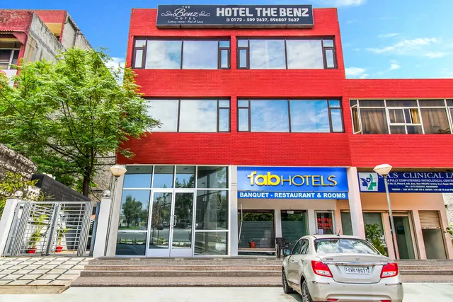 FabHotel Casa - Hotel Near Bestech Square Mall, Mohali