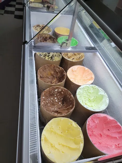 Richard's Ice Cream Shop